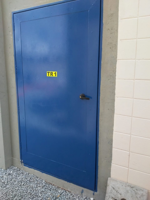 Porta Atenuação de Ruído – Barreira acústica - ETD DONA BENTA. Cliente: CPFL; EDP BANDEIRANTE e MONTELBRAS ENGENHARIA